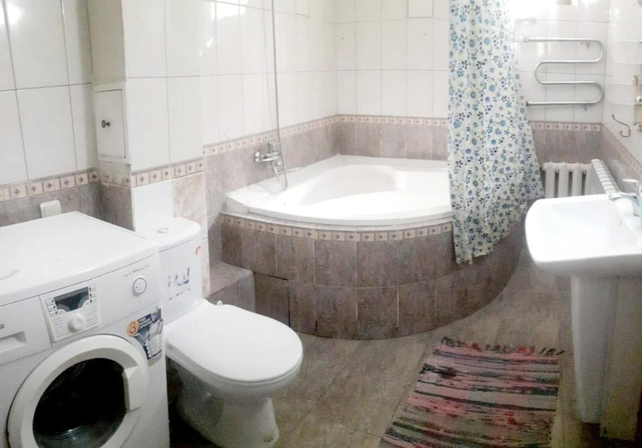 Иляева 66 Парк Кен Баба Schymkent Exterior foto
